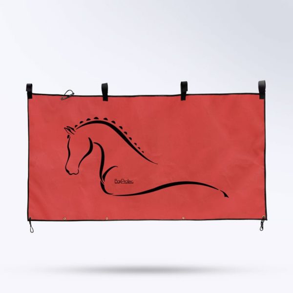 tenture de box pour chevaux rouge de la marque Boxprotec